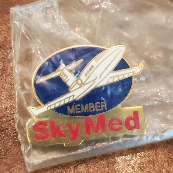 NASA Collector's Pin Lot - Picture 4 of 10